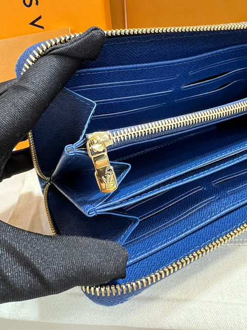 Louis Vuitton Azul Bordada Mezclilla