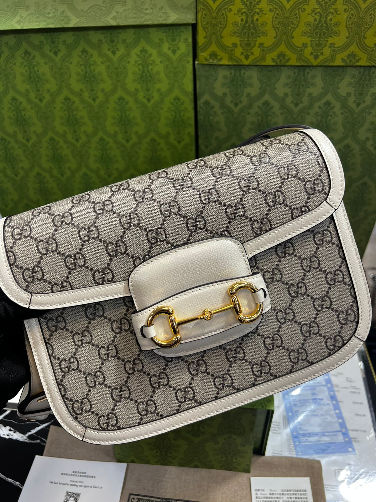 Gucci Beige Piel