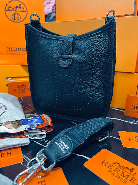 Hermes Negro Piel