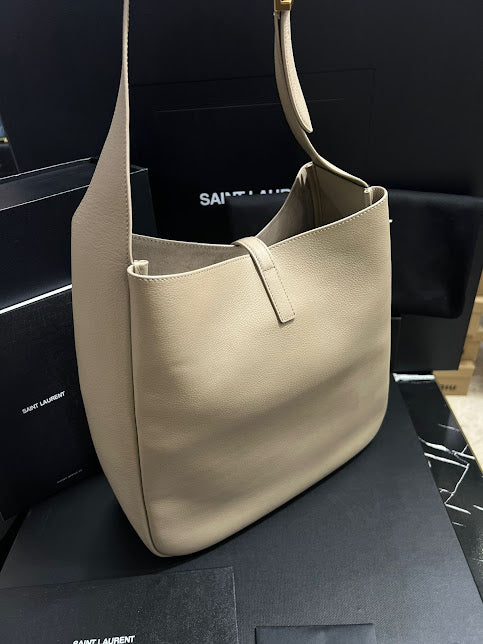 Saint Laurent Beige Piel