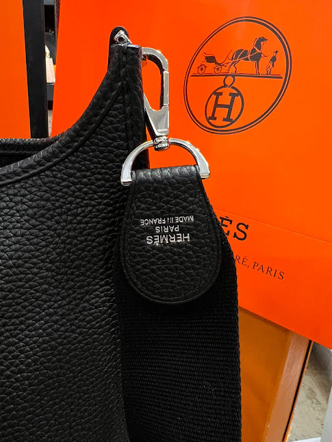 Hermes Negra Piel