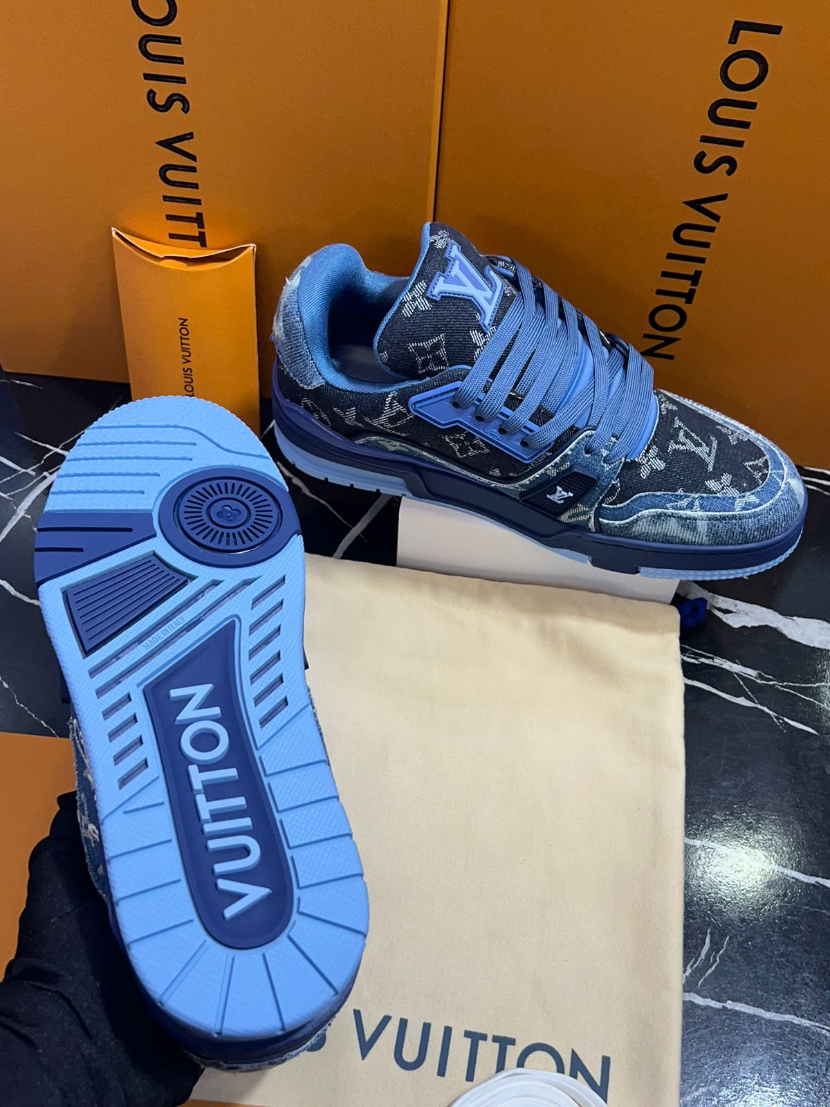 Louis Vuitton tenis azul marino Caballero