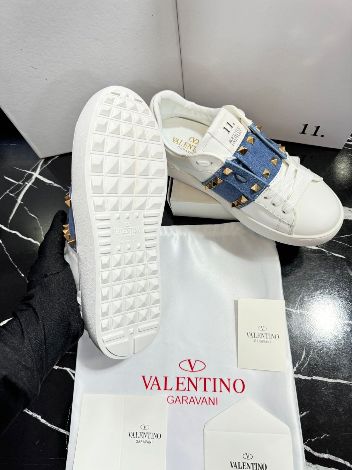 zapatos Valentino blaco con azul