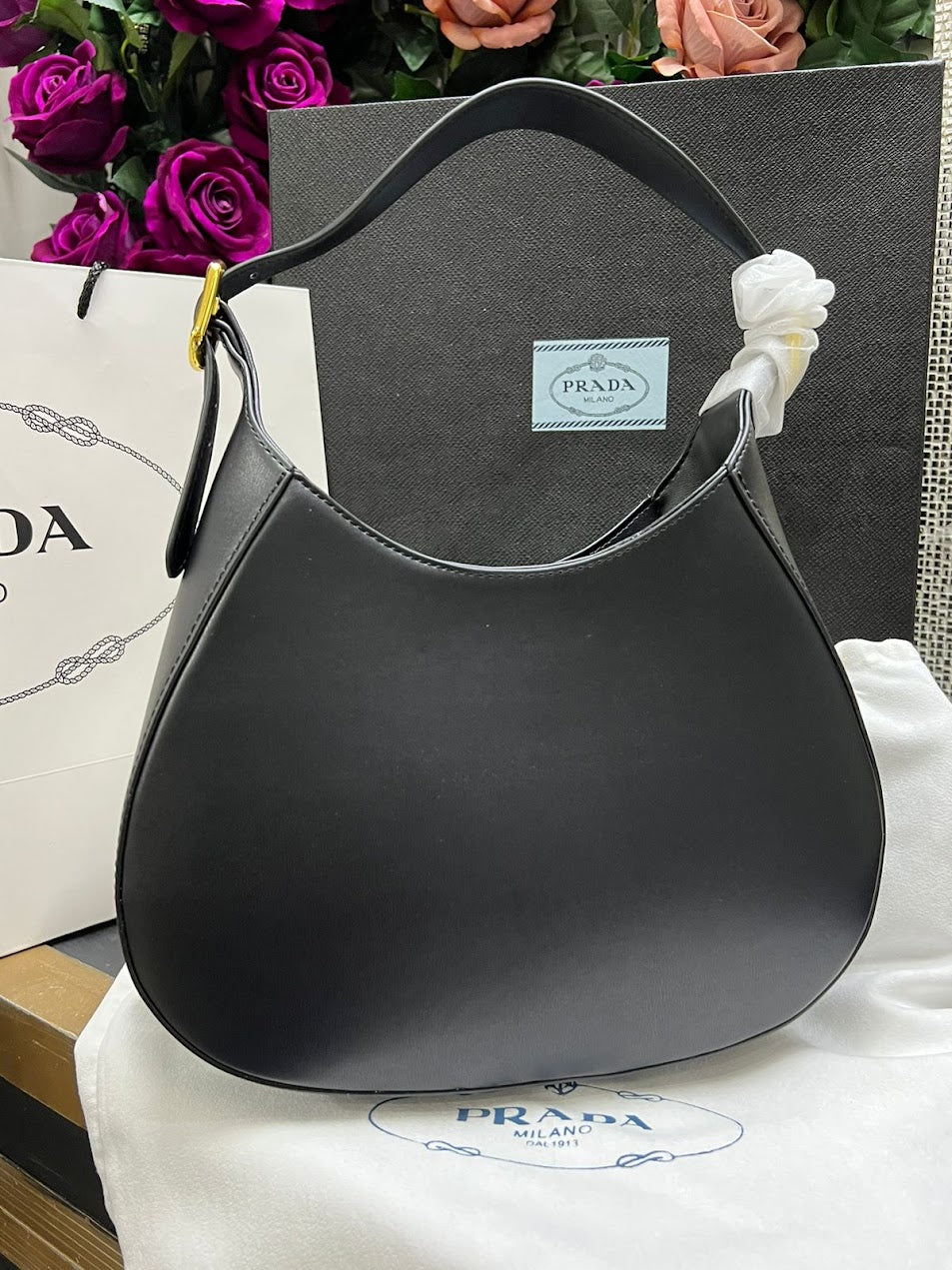 Prada Negra Piel