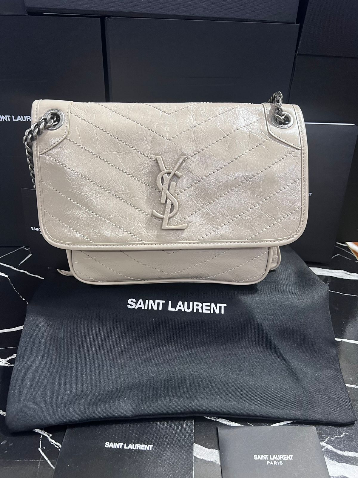 Saint Laurent Niki Nude Piel