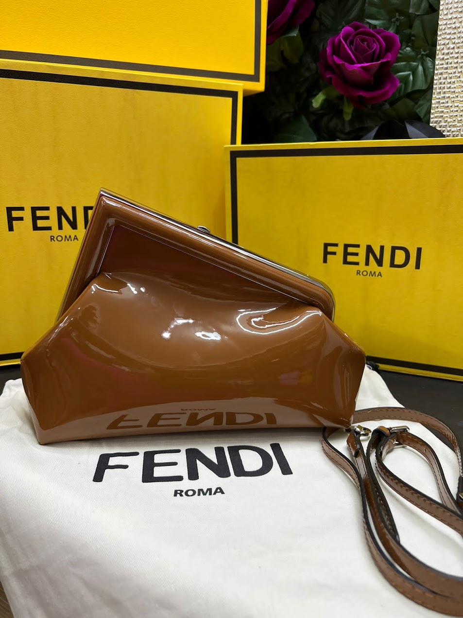 Fendi Cafe Charol y Piel