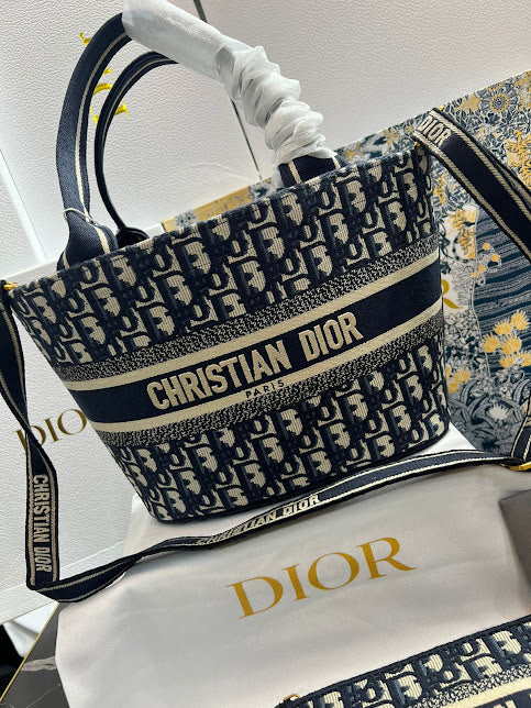 Christian Dior Azul Beige Bordada Tela