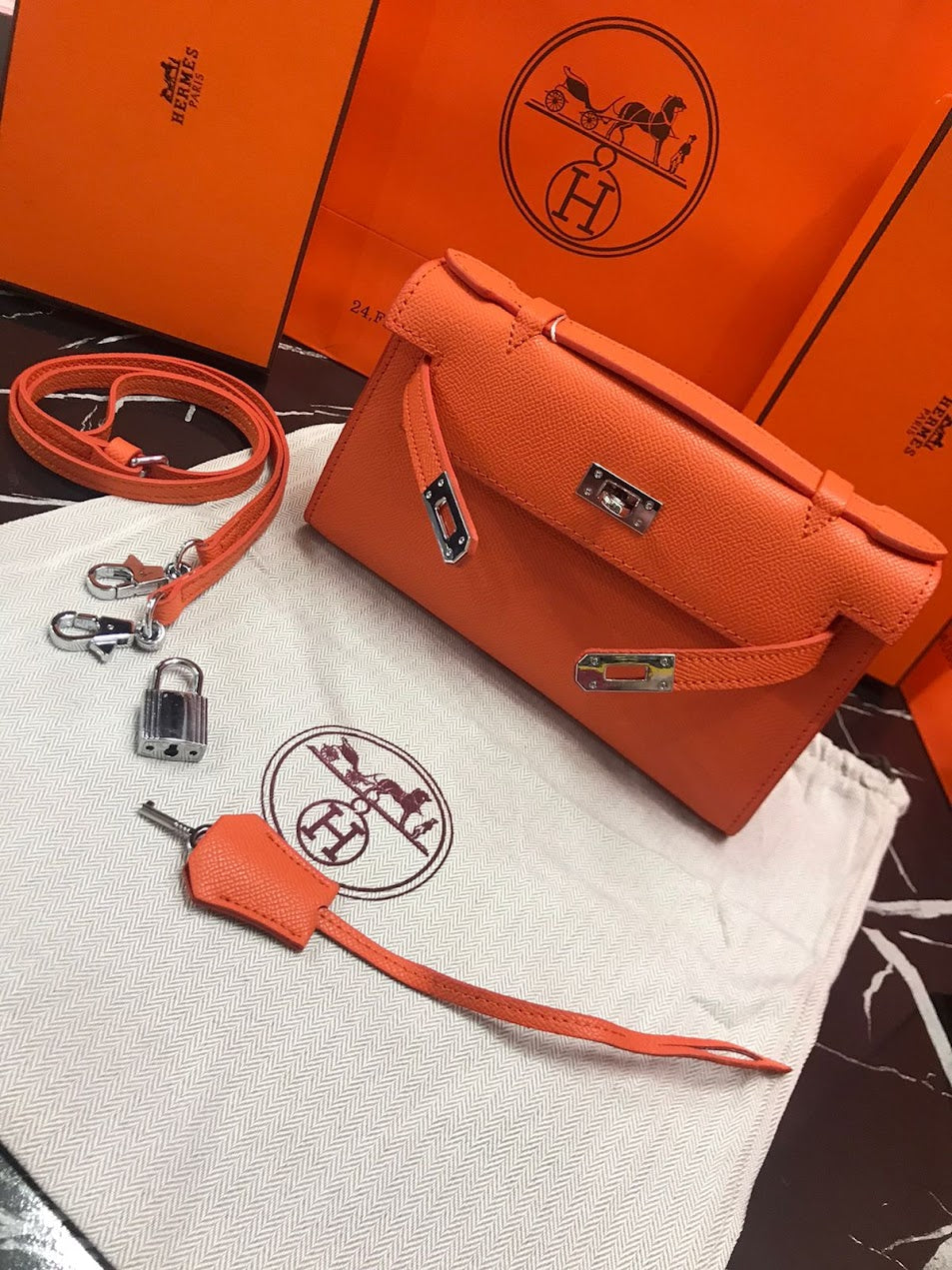 Hermes Naranja Piel