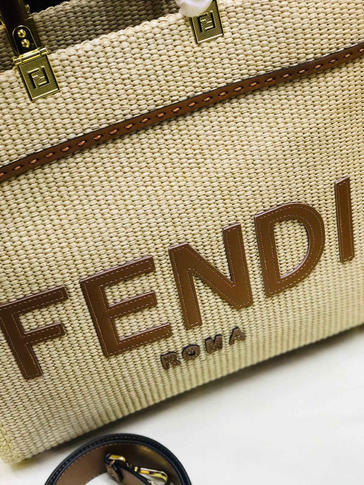 Fendi Textil Natural