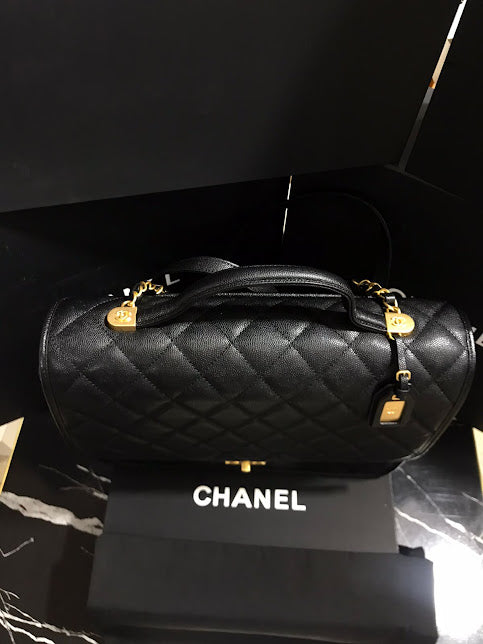 Chanel Negro Piel