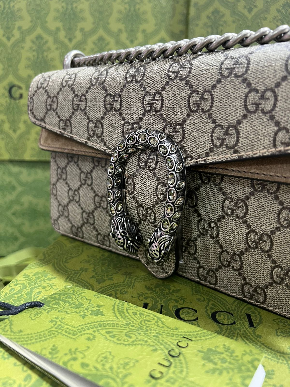 Gucci Café Cadena Plateada Piel