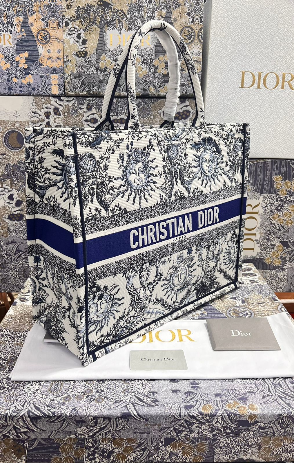 Christian Dior Azul Bordada Tela