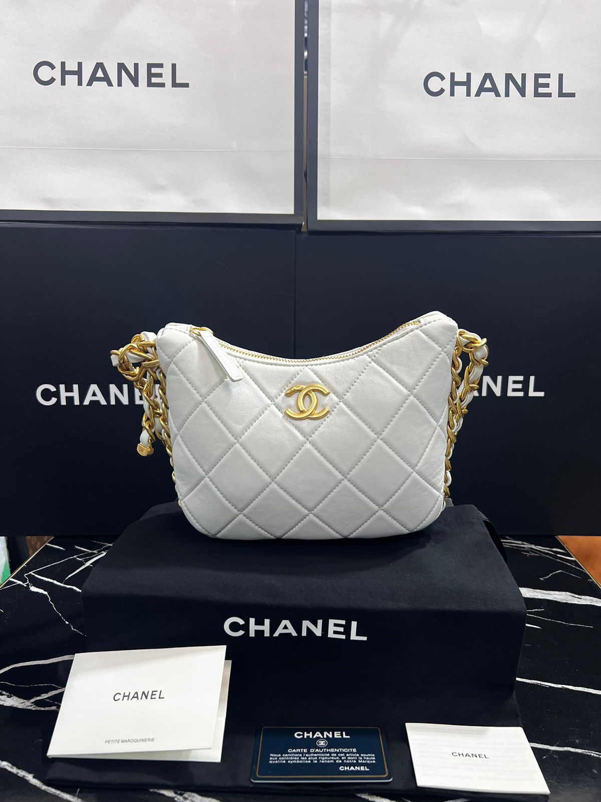 Chanel Blanca Piel