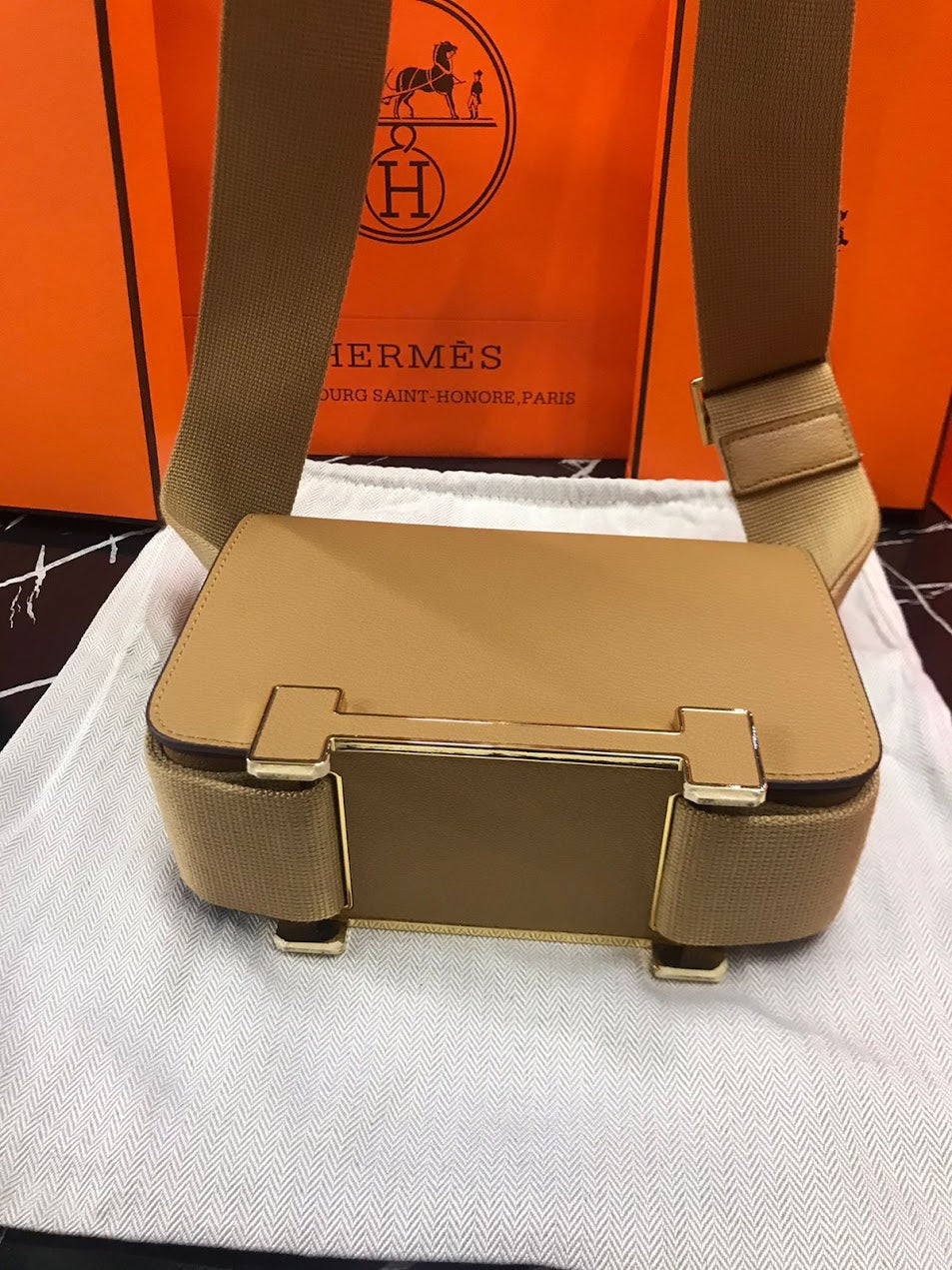 Hermes Oliva Piel