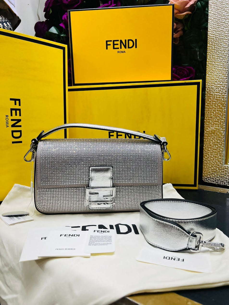 Fendi Plateada Tela