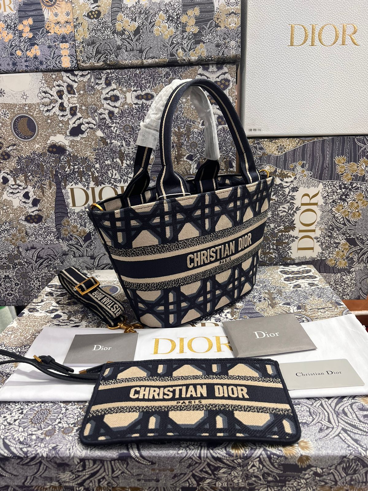 Christian Dior Negro Beige Bordada