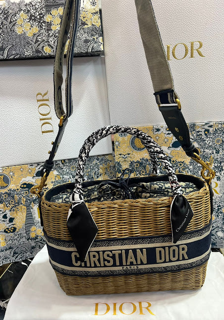 Christian Dior Negro Bordada Mimbre