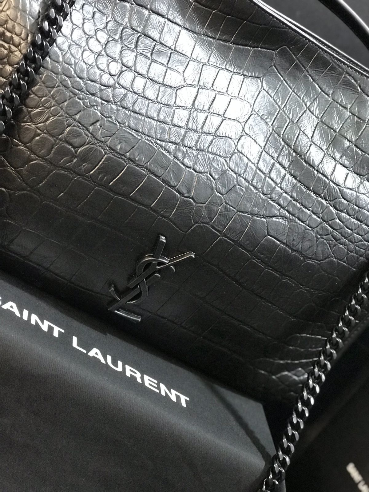 Saint Laurent Negro Piel