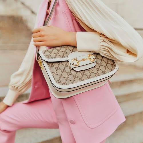 Gucci Beige Piel