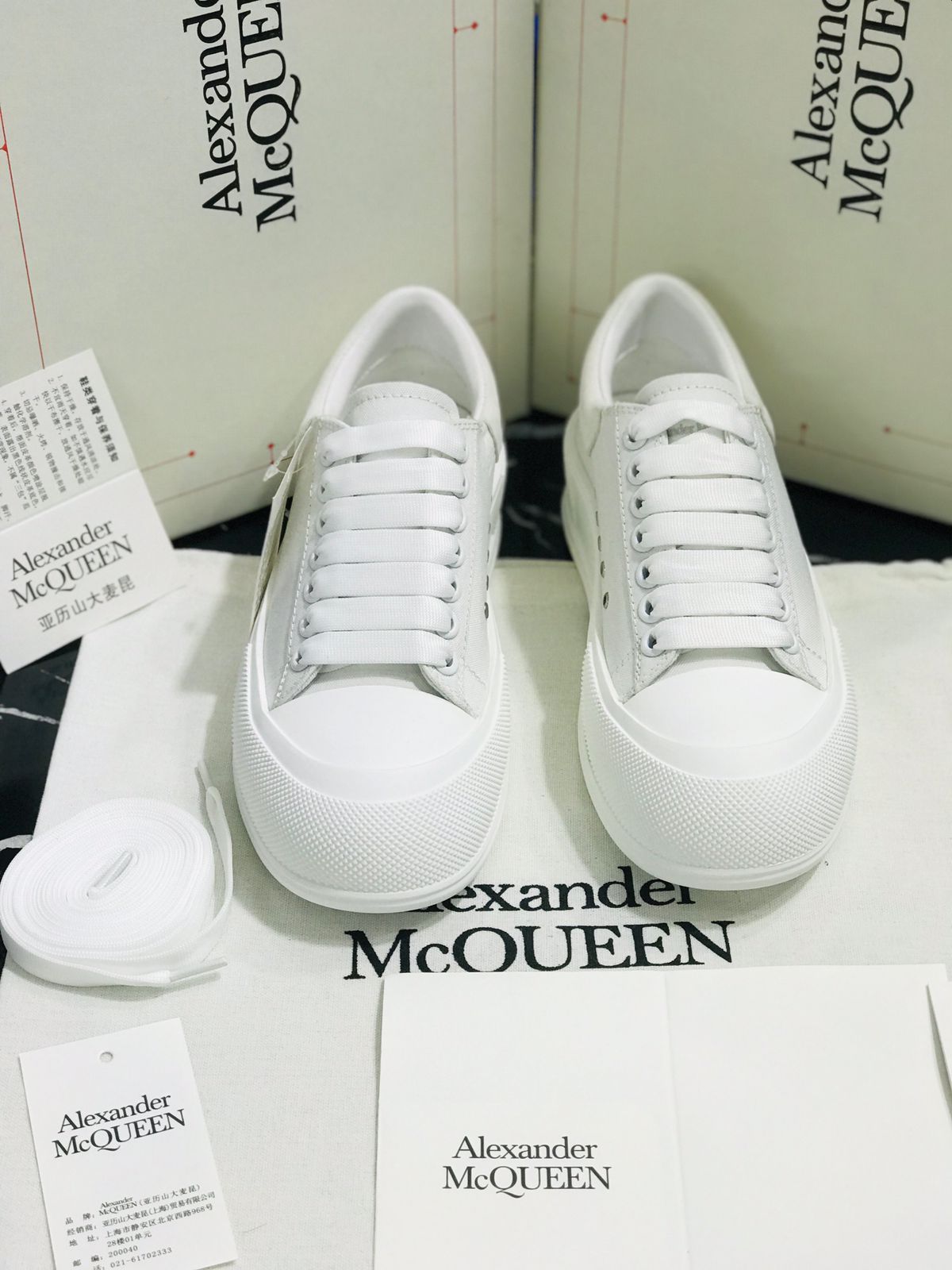 Tenis Alexander Mc Queen BLANCOS