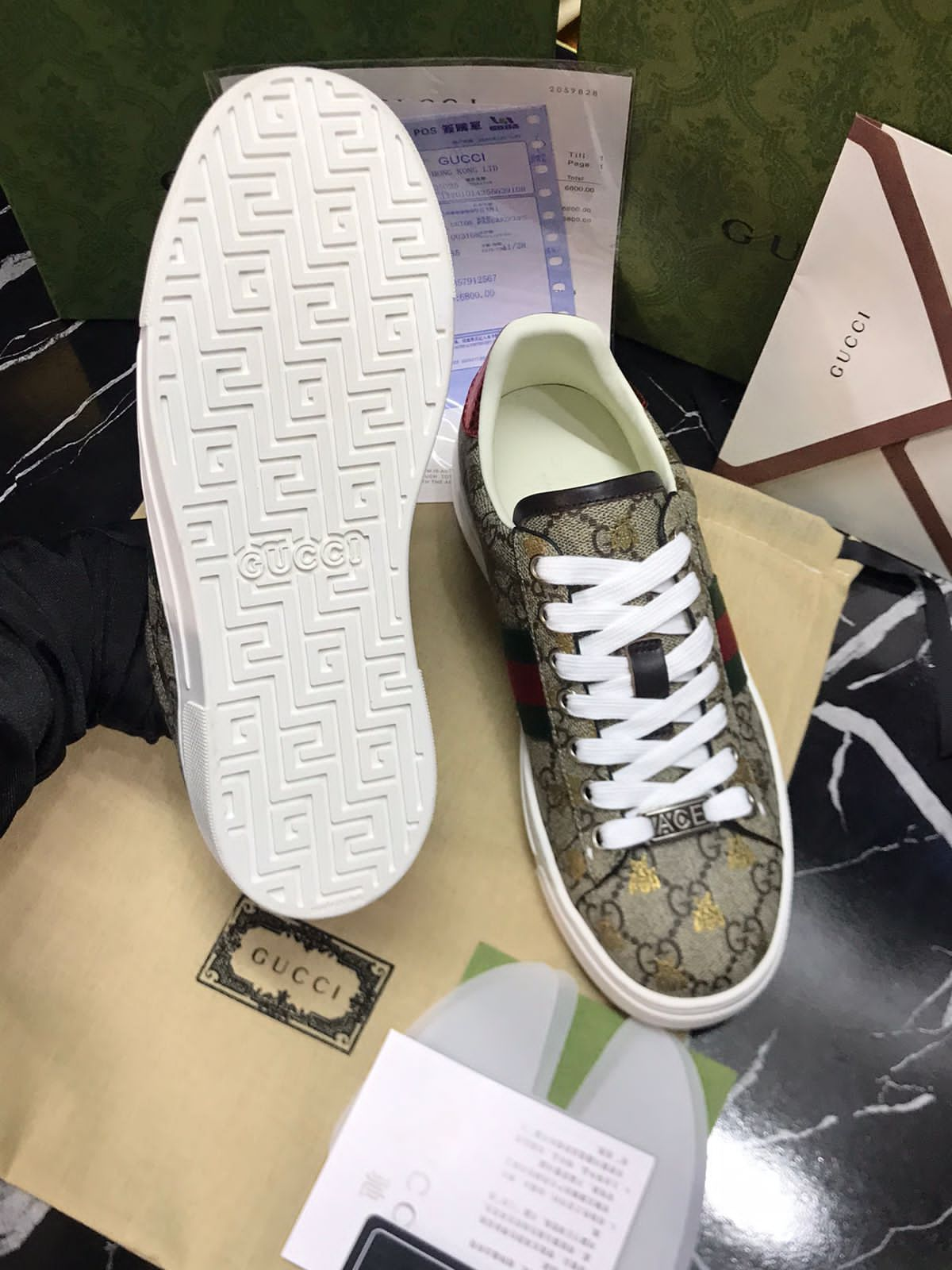 Zapatos Gucci $5750 con cubrepolvo certificado y caja