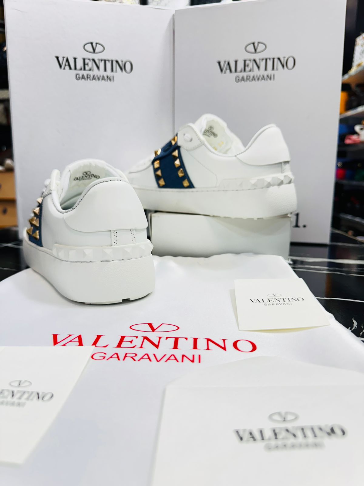 zapatos Valentino blaco con azul