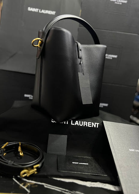 Saint Laurent Negra Piel