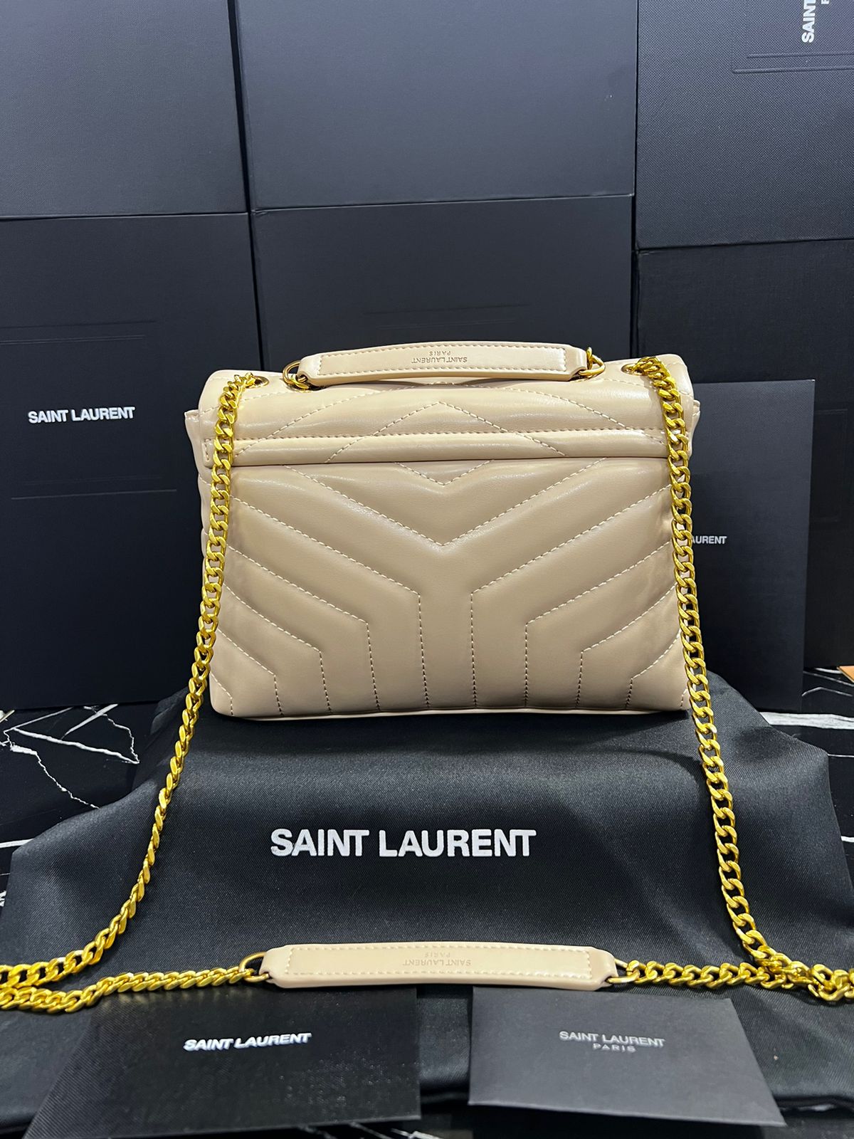 Saint Laurent  Beige Piel