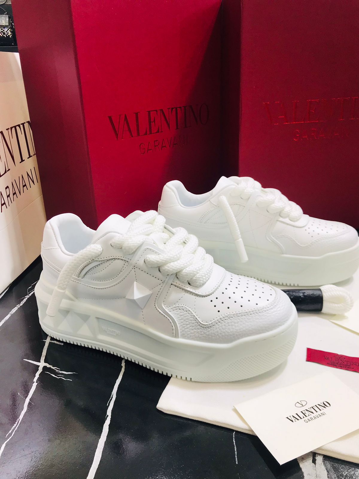 valentino color blanco