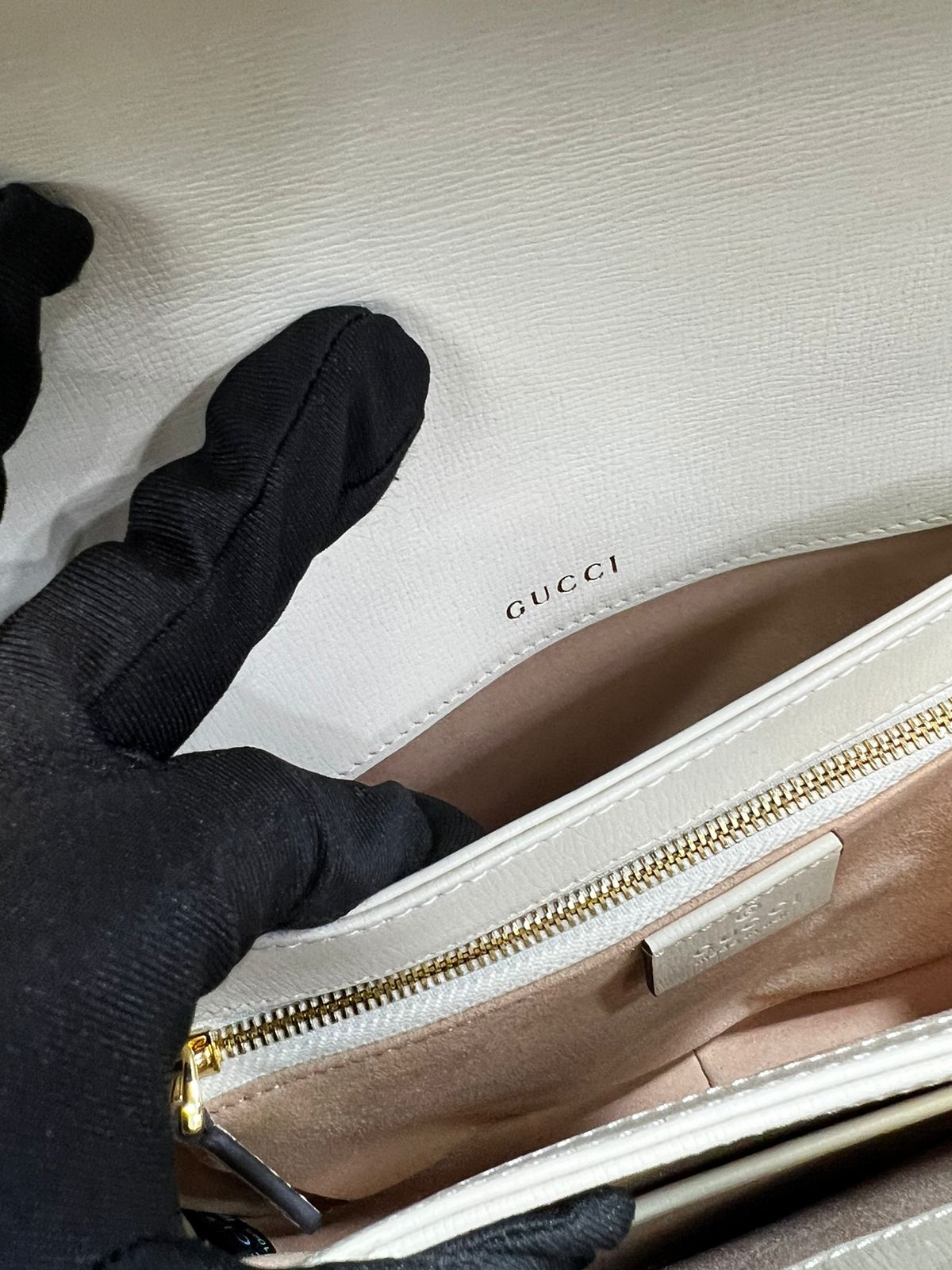 Gucci Beige Piel