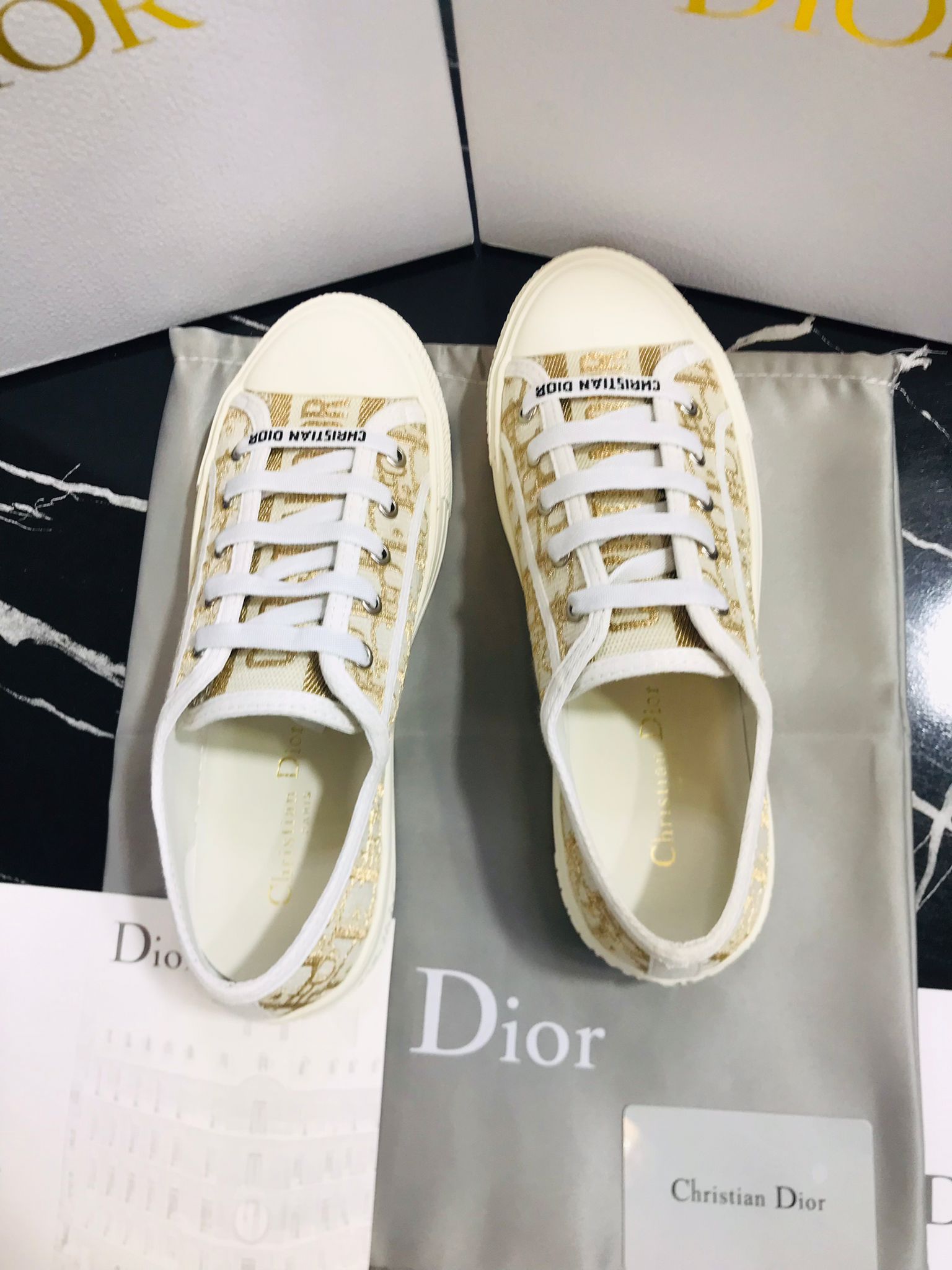 Tenis Dior