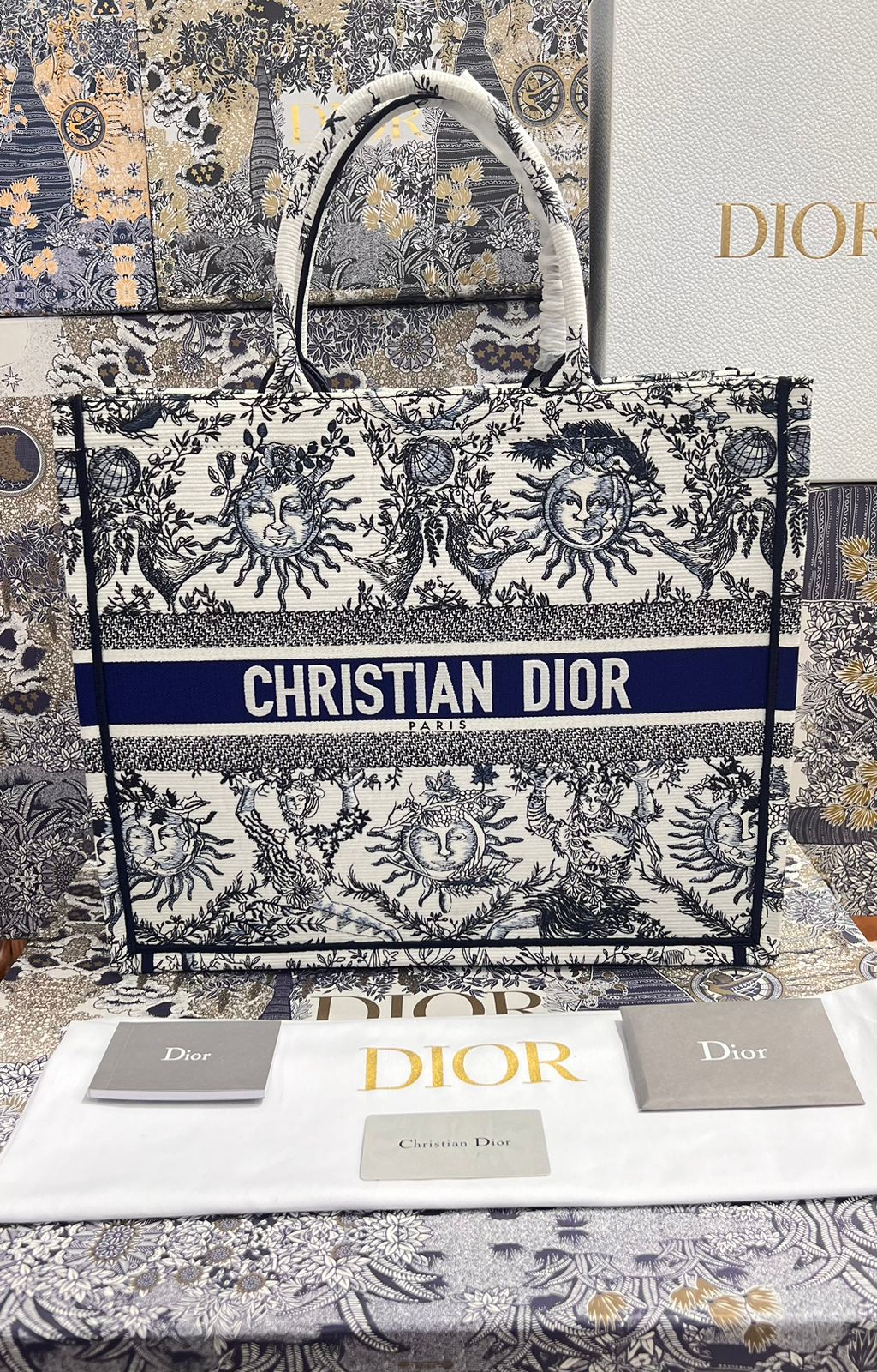 Christian Dior Azul Bordada Tela