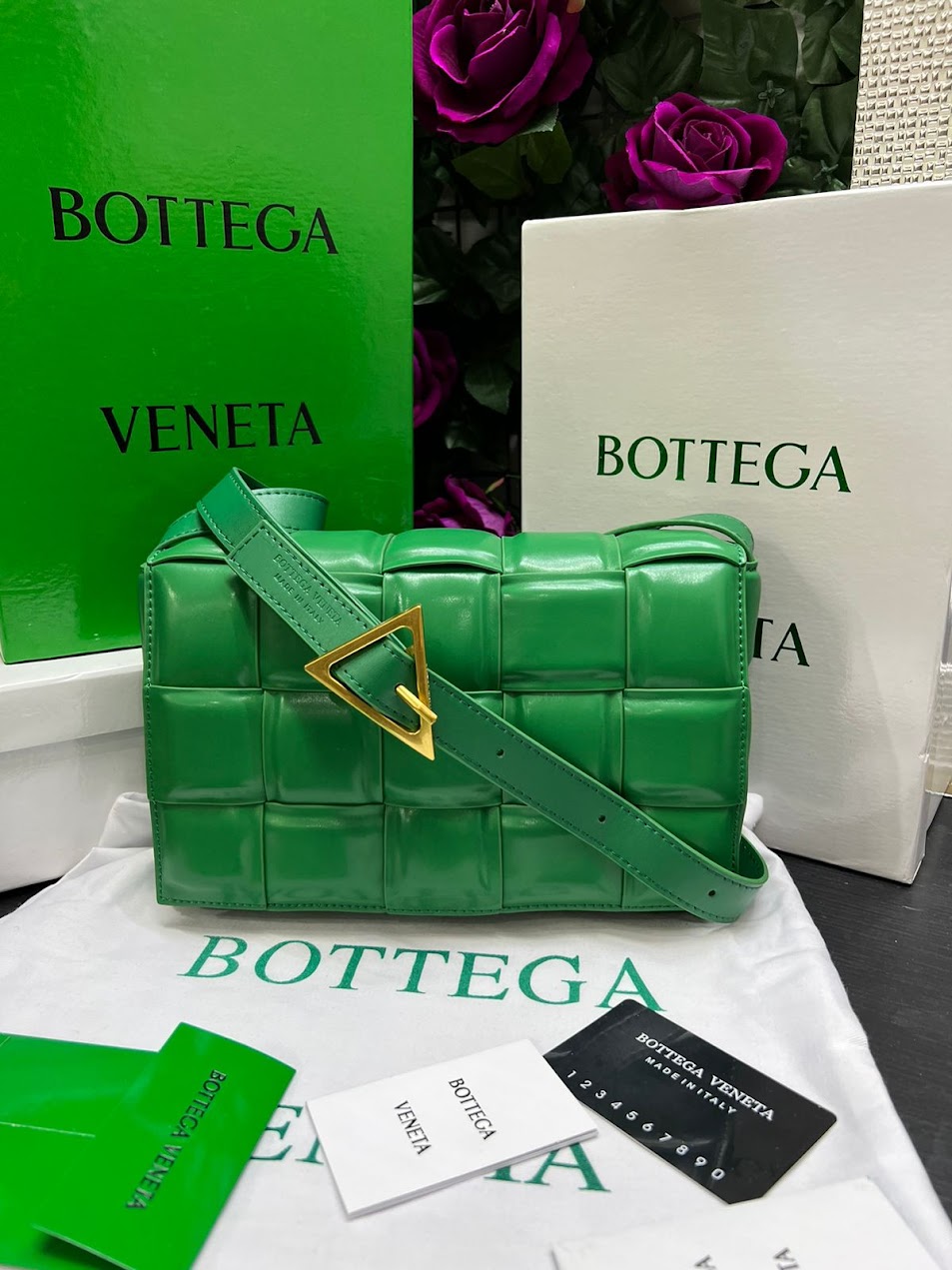 Bottega Verde Cuero