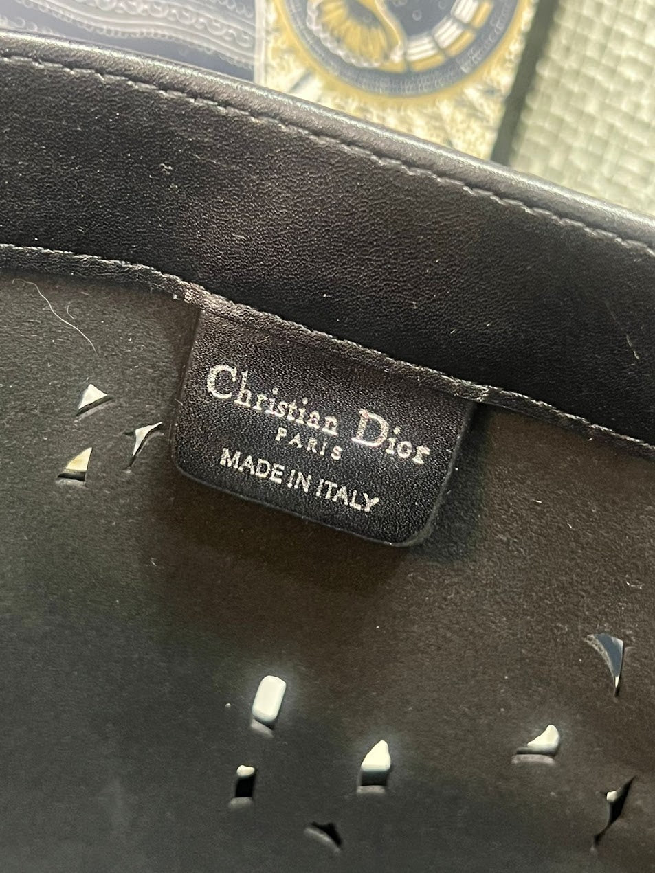 Christian Dior Negro Patron Floral Cuero