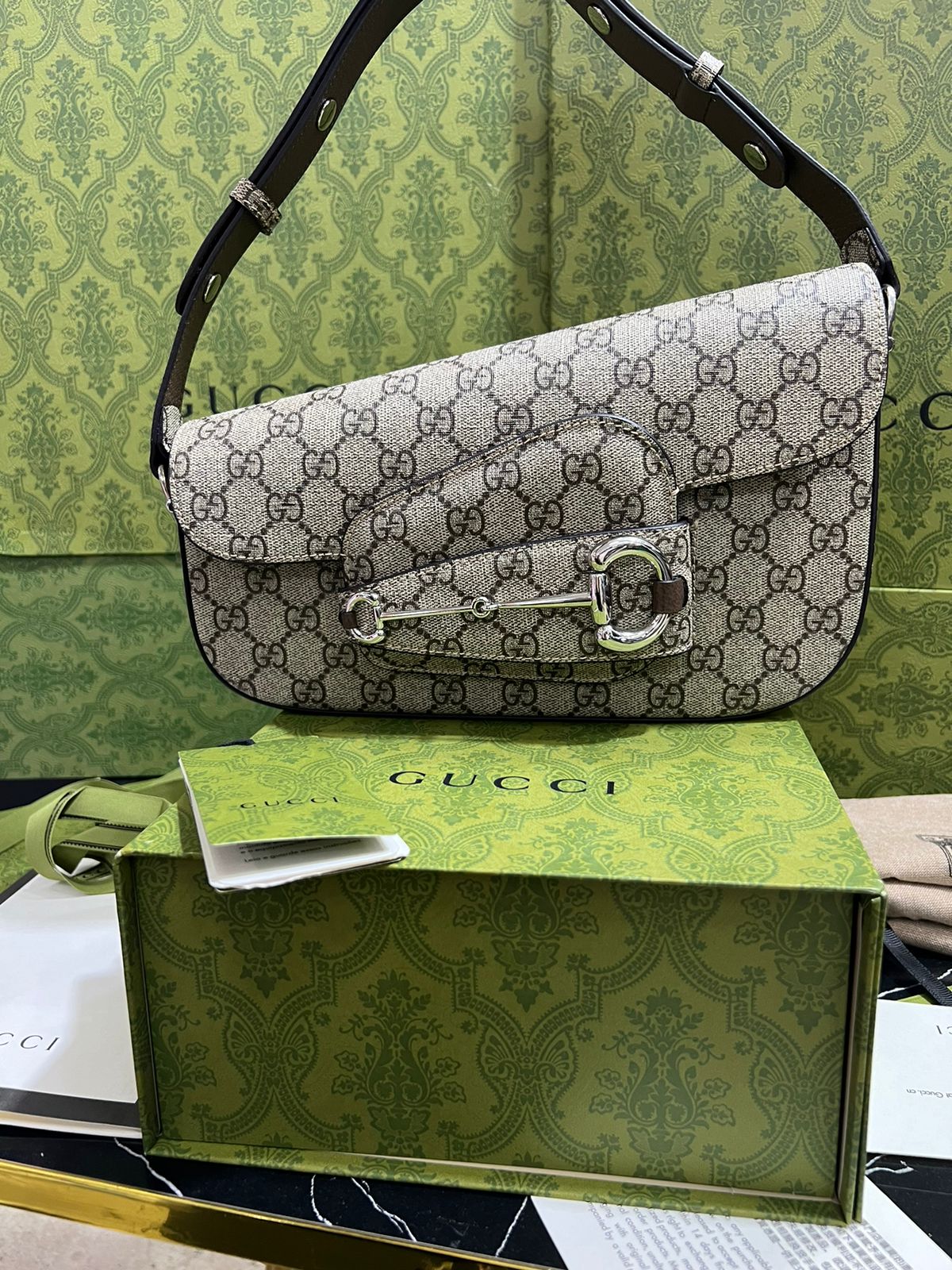 Gucci Café Piel