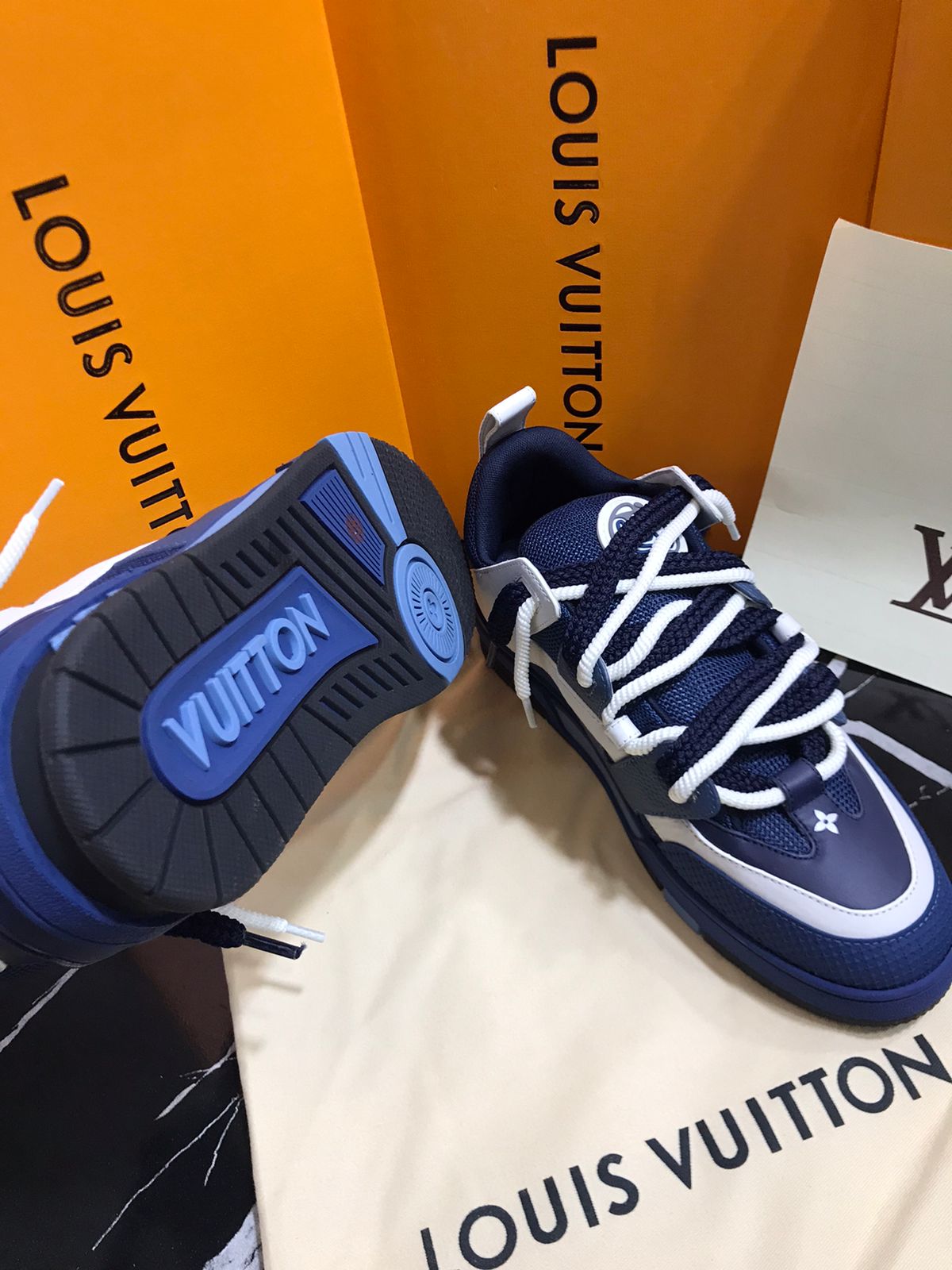 Louis Vuitton tenis azules Caballero