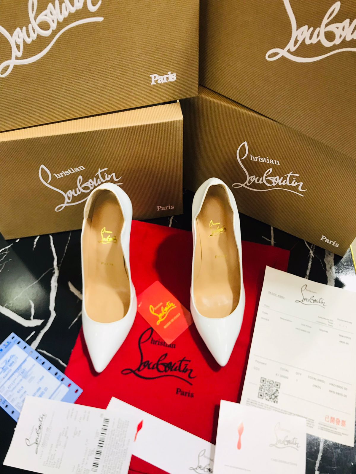 Louboutin Tacones Blancos