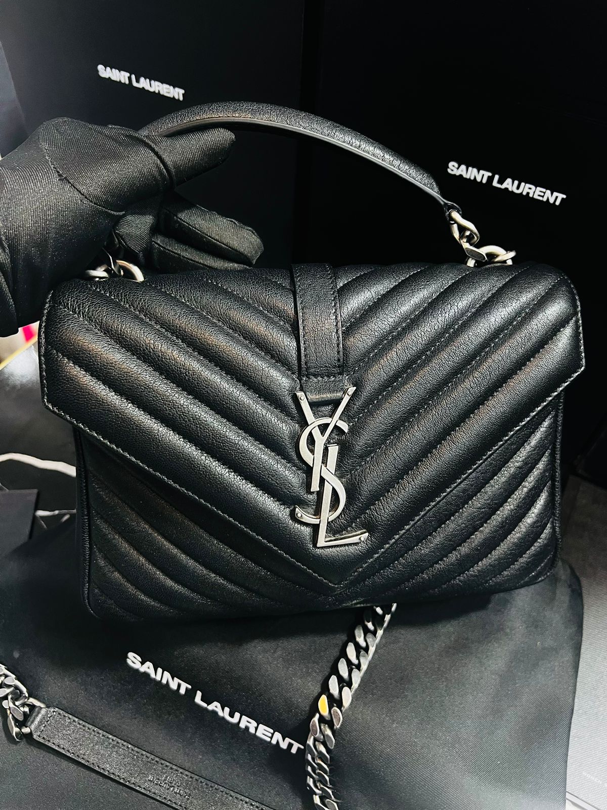 Saint Laurent Negra Piel