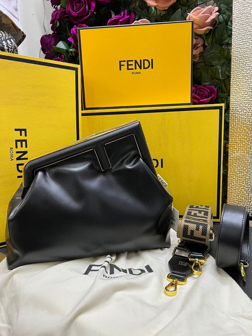 Fendi Negra Piel