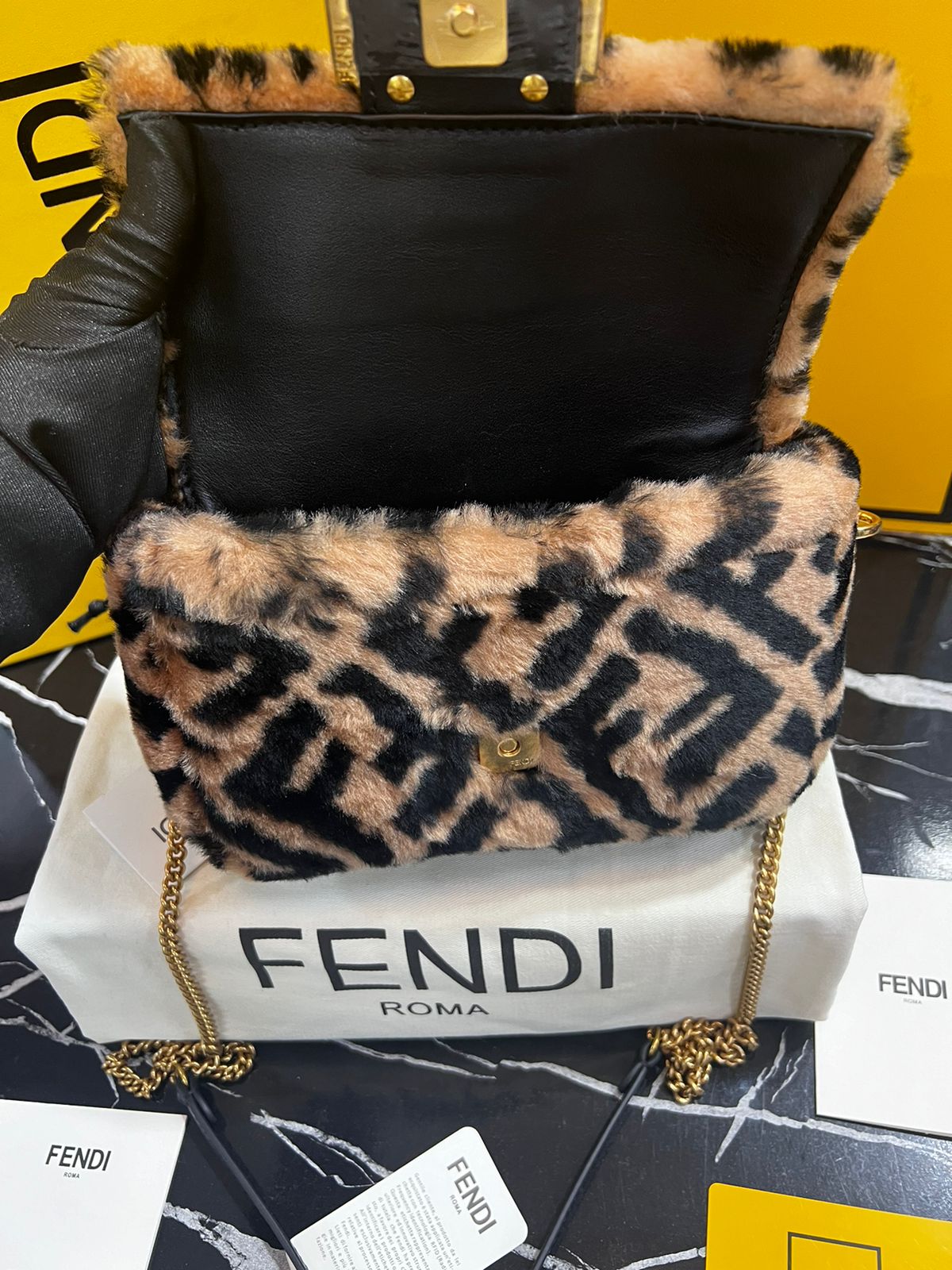 Fendi Café Tela con Piel