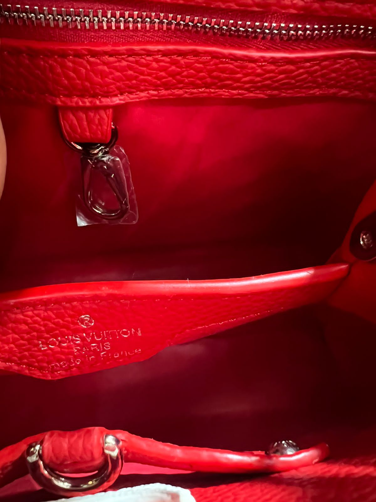 Louis Vuitton Capucine Edición Especial Rojo Blanco Piel