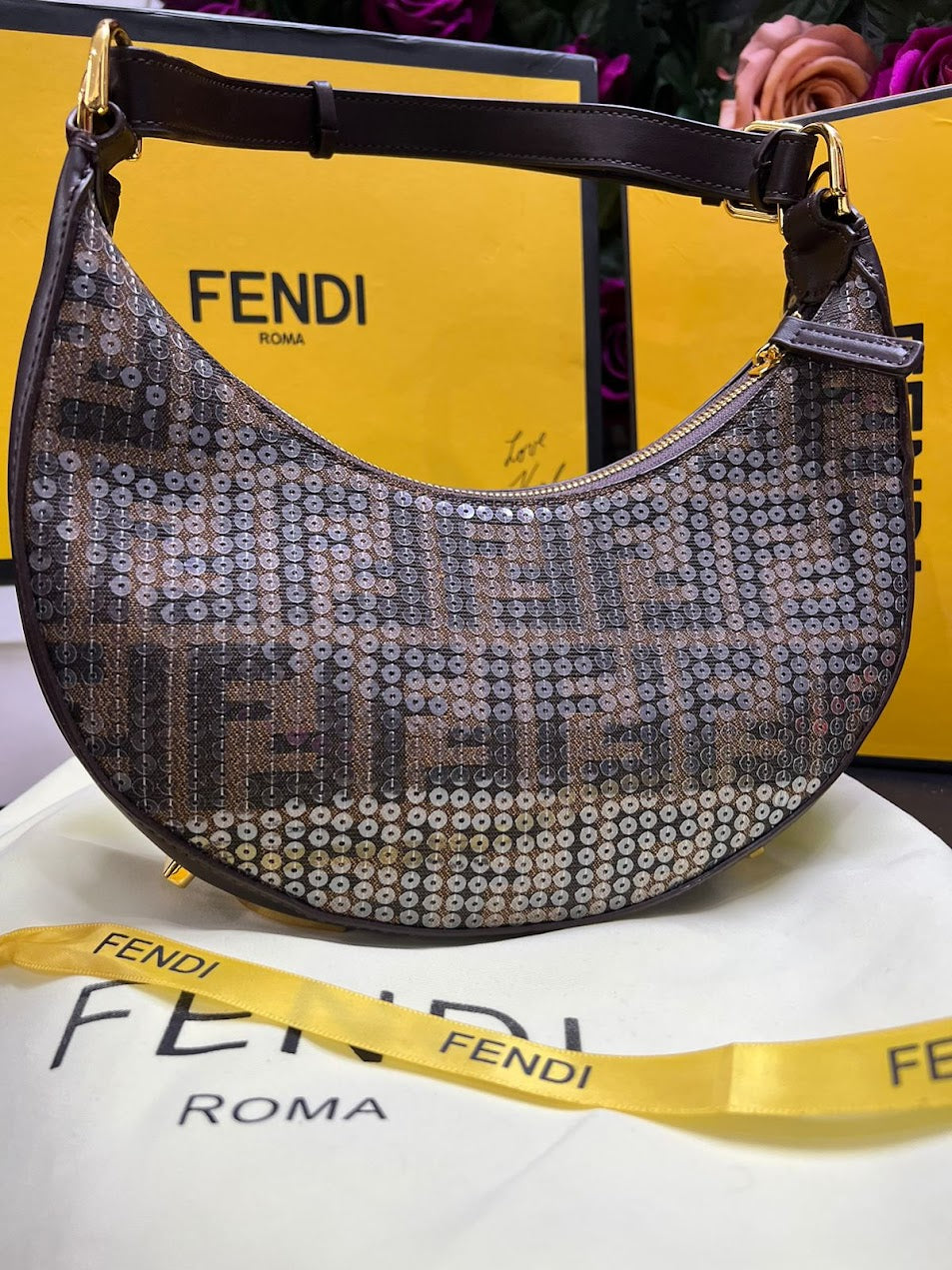 Fendi Roma Cafe Logo FENDI Piel