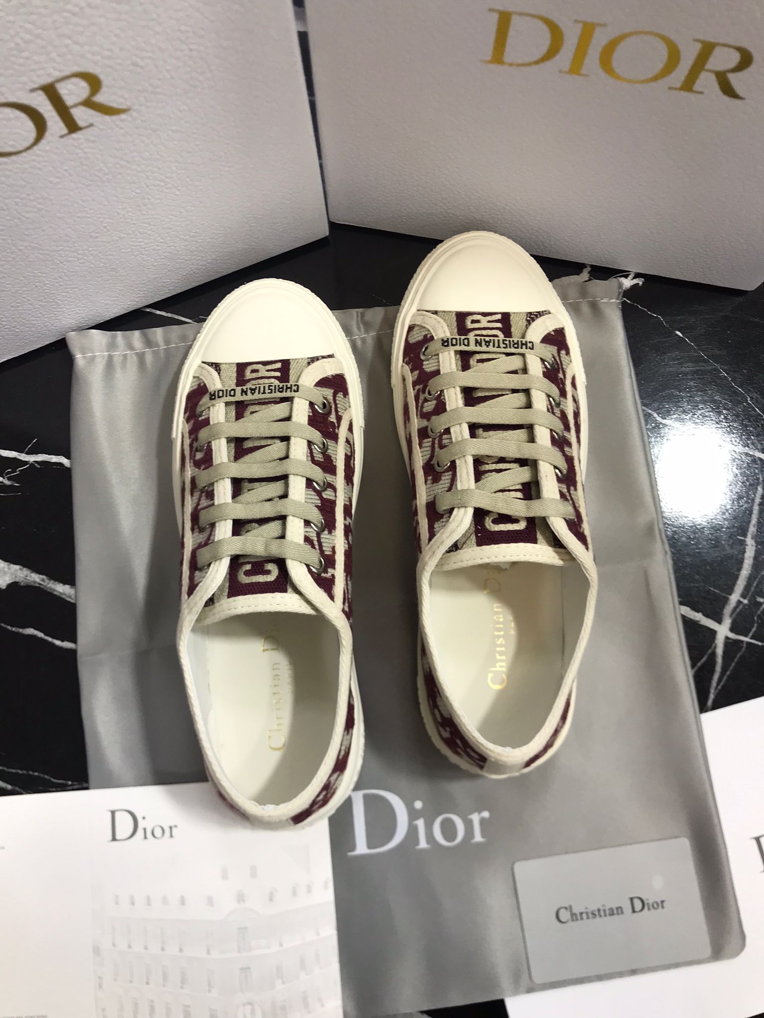 Tenis Dior