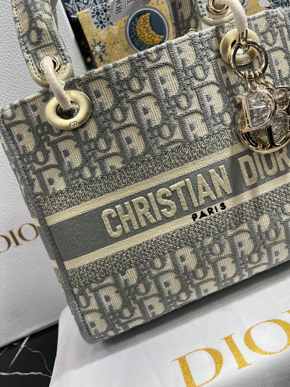 Christian Dior Gris Patron Tela Bordada