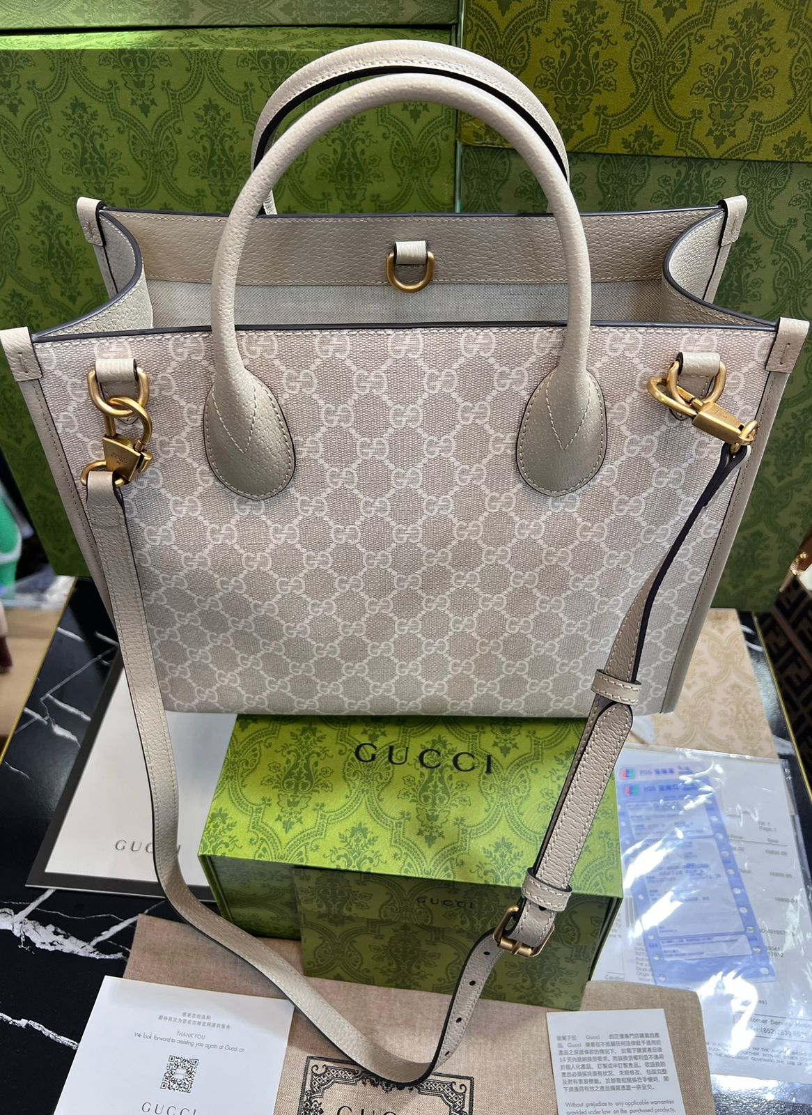 Gucci Beige Piel