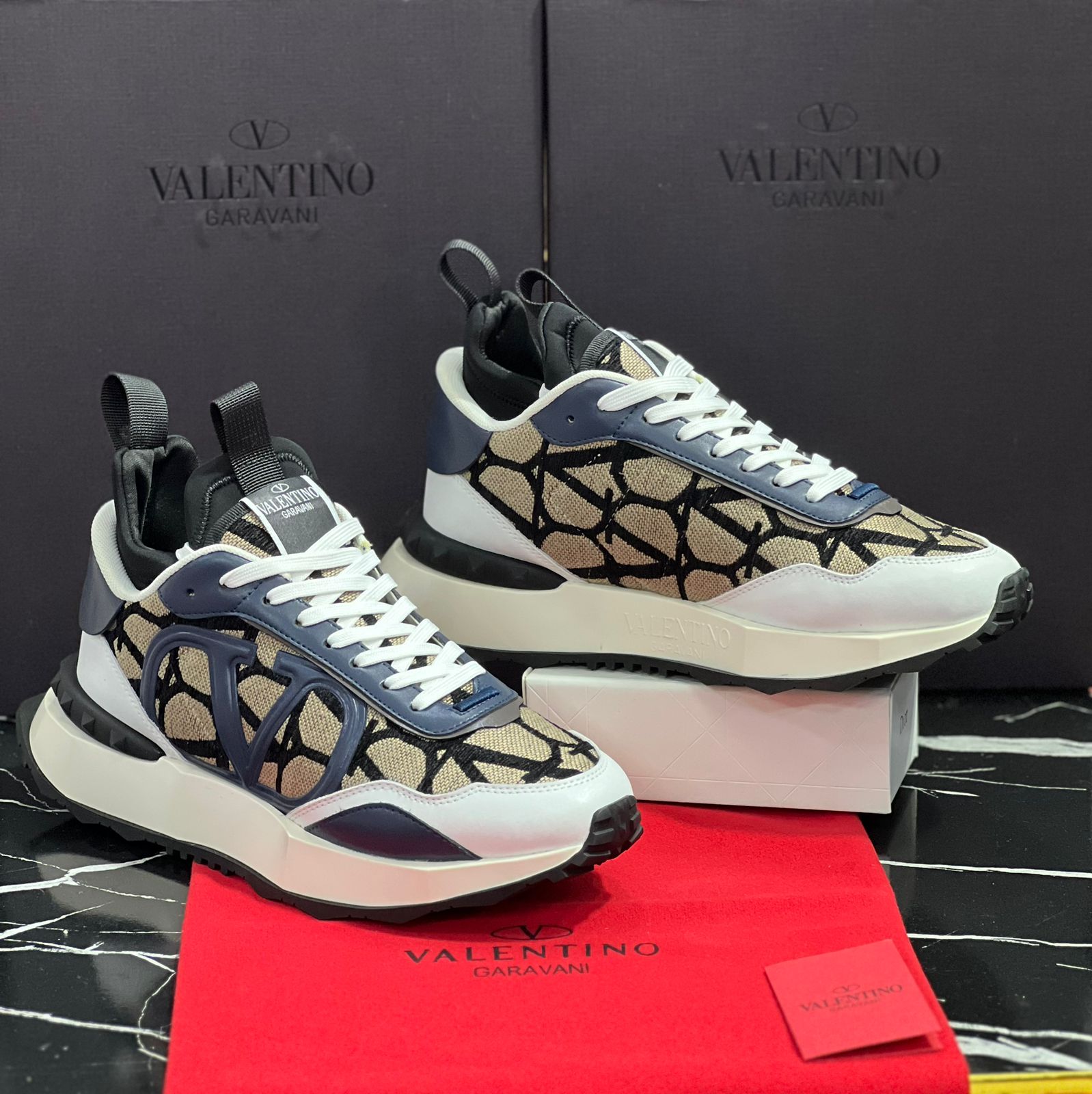 Valentino tenis estilo casual Caballero