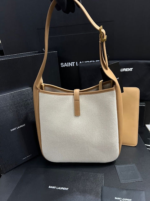 Saint Laurent Beige con Blanco Piel