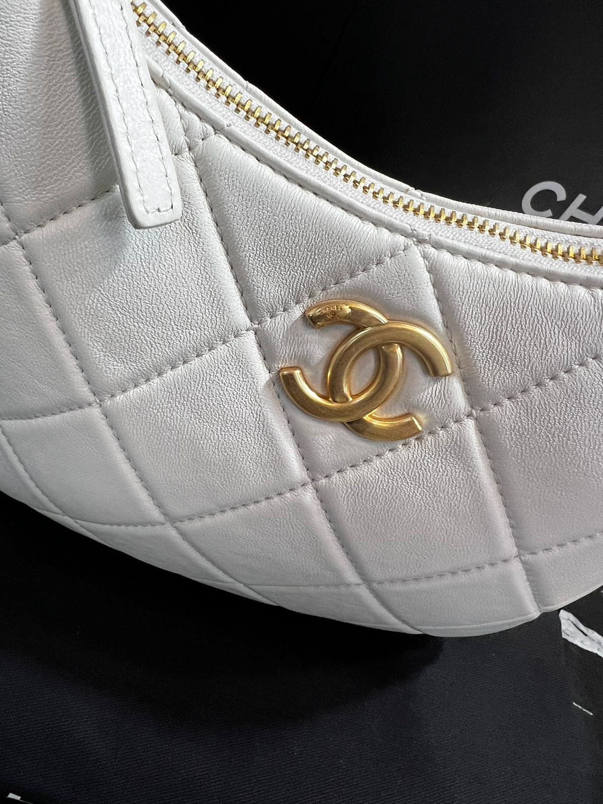 Chanel Blanca Piel