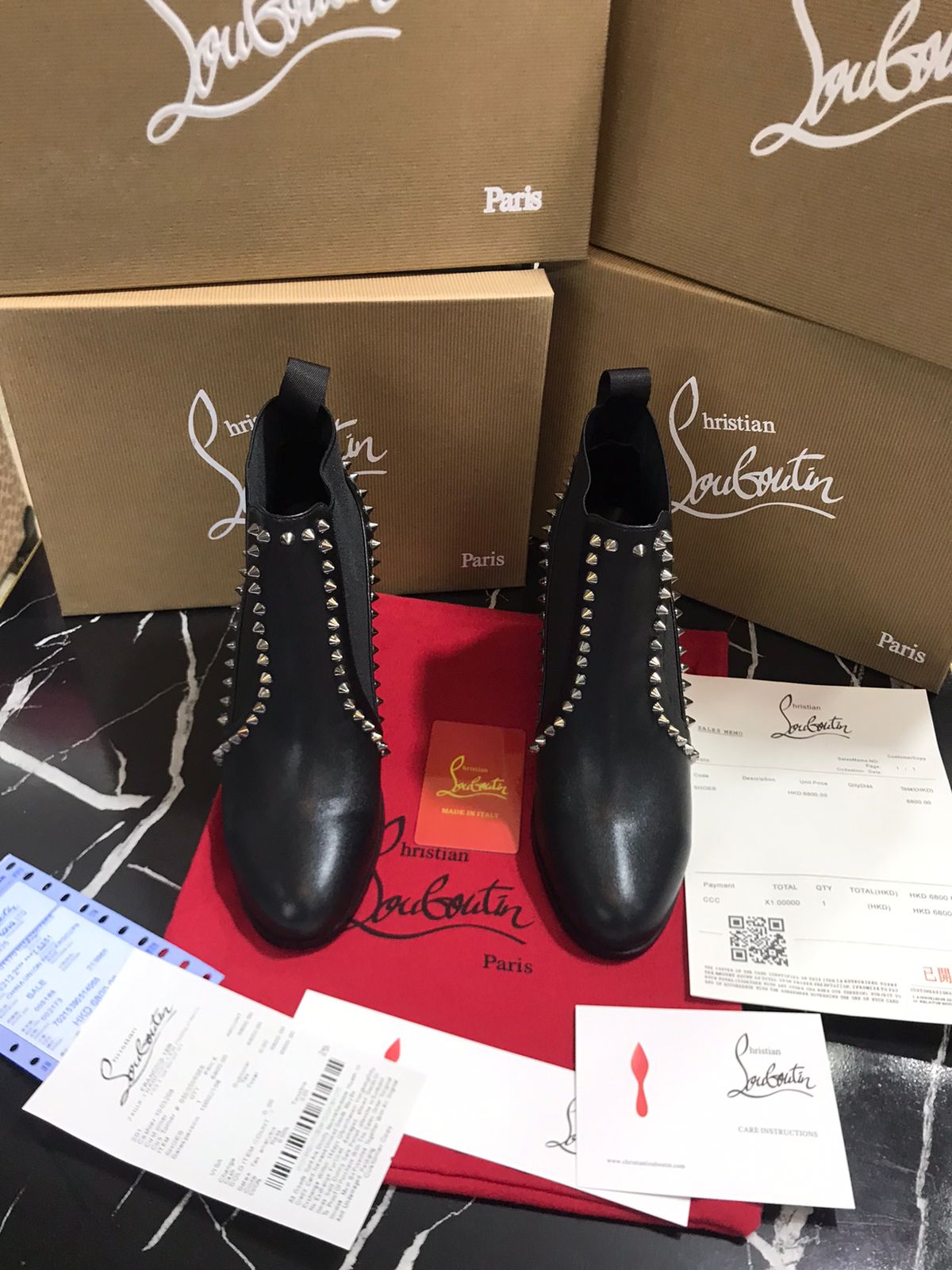 Louboutin botín negros