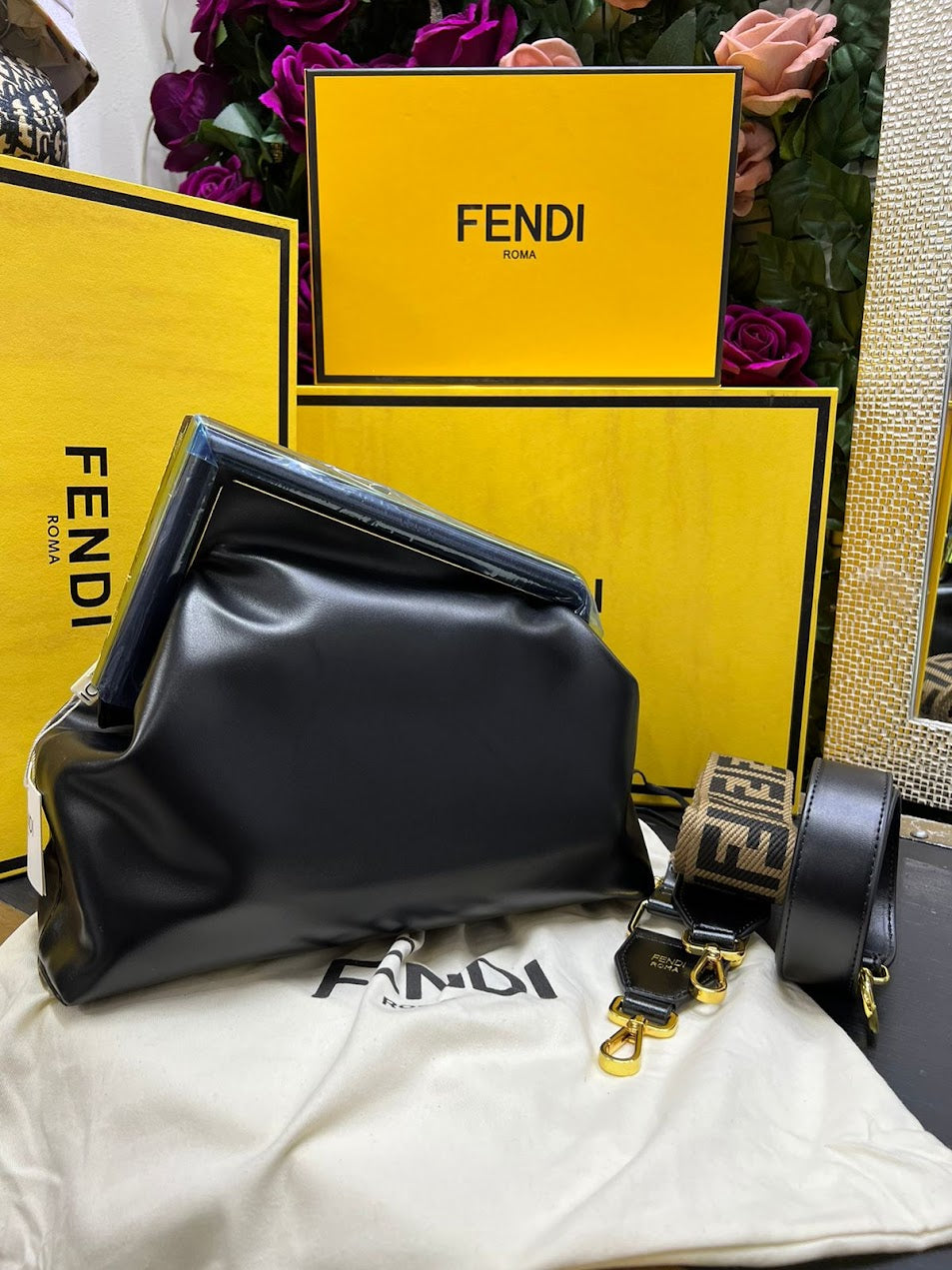 Fendi Negra Piel